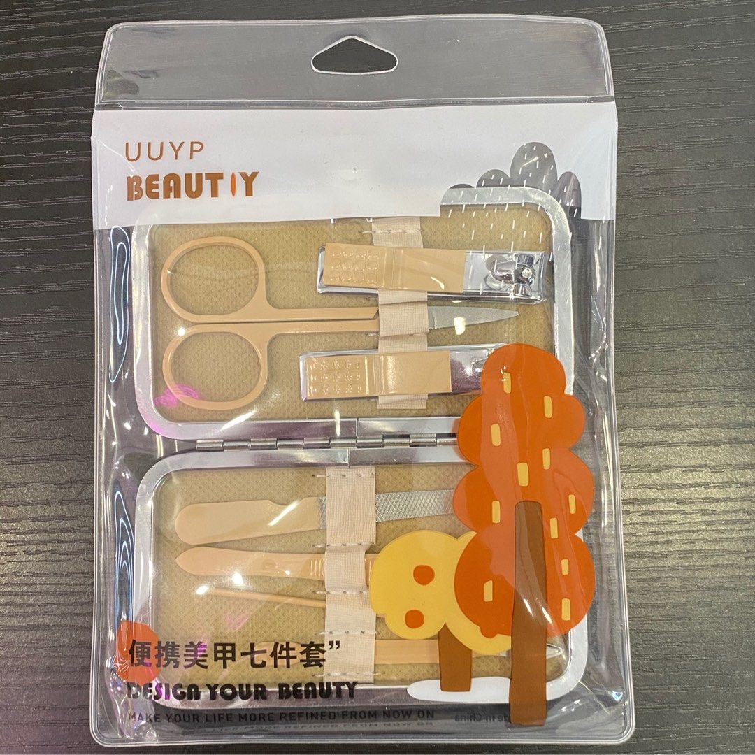 A-9010 Pocket Manicure Set (Category: Hands & Nails) located in Mandaluyong City. Submitted by gladkingphilippines (Listing ID 1196080320, Image 1). Description: .