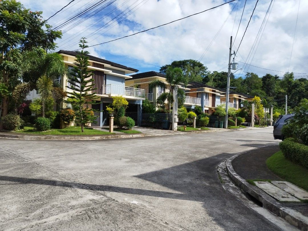 Acacia Lane, Sun Valley Golf and Residential Estates, Antipolo Rizal