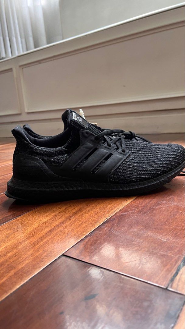 Ub 3. triple black outlet