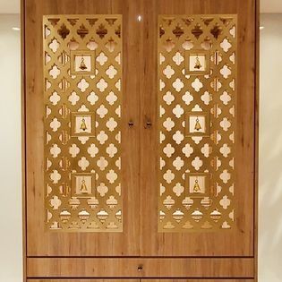 ALTAR & SCREEN