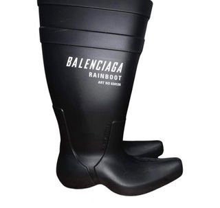 Balenciaga excavator rain boots