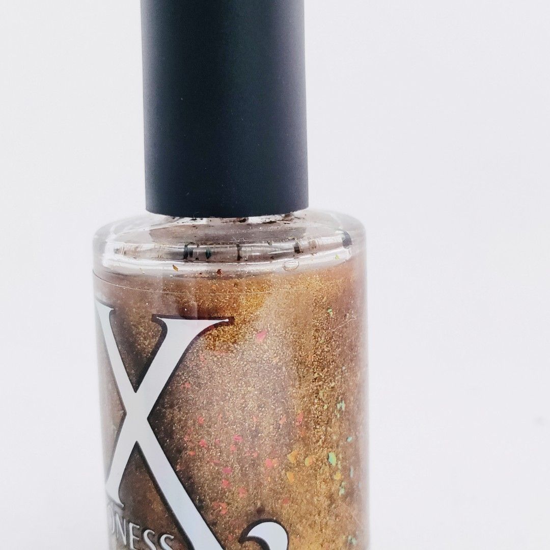 Baroness X Empedocles on Etna (Category: Hands & Nails) located in Taguig. Submitted by msindiependent (Listing ID 1199177039, Image 2). Description: bundle deals: https://www.carousell.ph/p/2022-nail-polish-bundle-deals-1137387602/ 15ml, used twice fluid nail art requires more polish so see fill line on 2nd photo a gold metallic based fluid art polish with red to gold flakies..