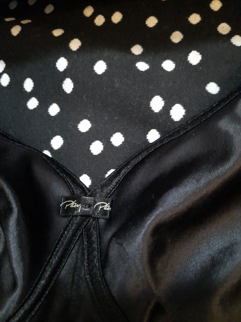 Branded soft cup bra size 36D (Category: Undergarments & Loungewear) located in Silang. Submitted by sari2bilina (Listing ID 1199104561, Image 2). Description: .