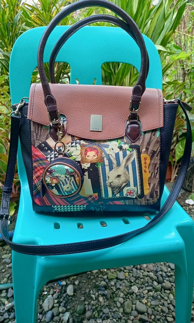 BRERA ART FEVER 2 WAY, Luxury, Bags & Wallets on Carousell