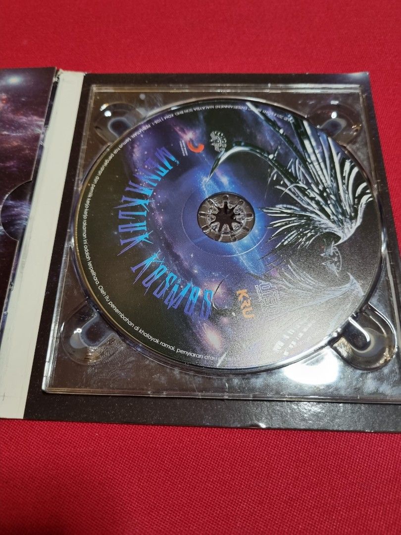 CD Wings Menakluk Kosmos, Hobbies & Toys, Music & Media, CDs & DVDs on