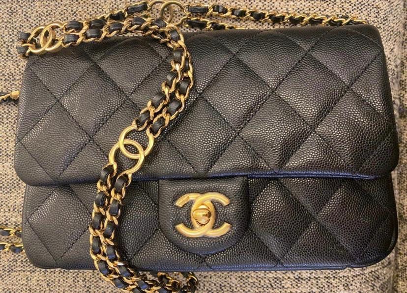 🖤🔥Chanel 23C 20cm Flap bag🔥🖤, Luxury, Bags & Wallets on Carousell