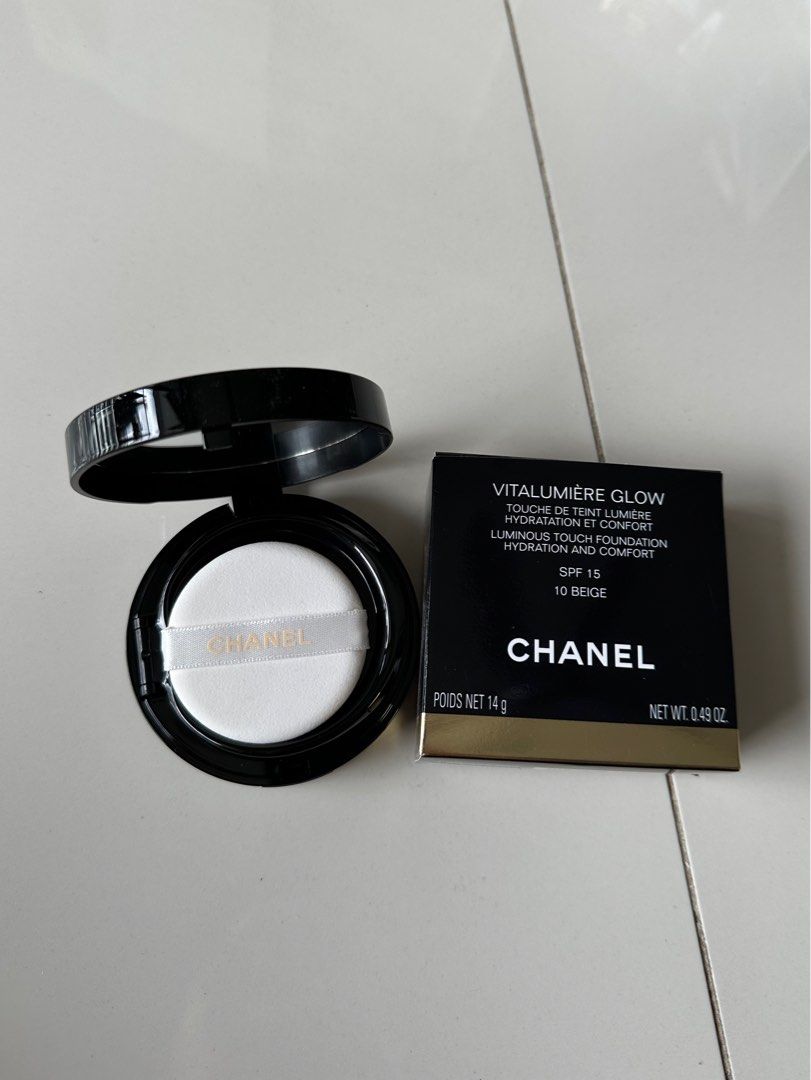 Chanel Vitalumiere Glow Luminous Touch Foundation Hydration And Comfort SPF  15 - # 30 Beige 14g/0.49oz : : Beauty