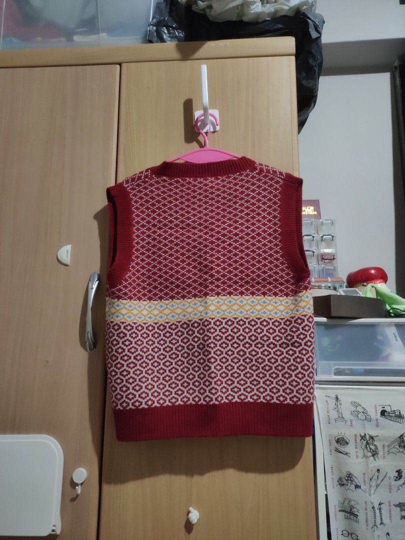 Red white vest Women s Fashion Coats Jackets and Outerwear on