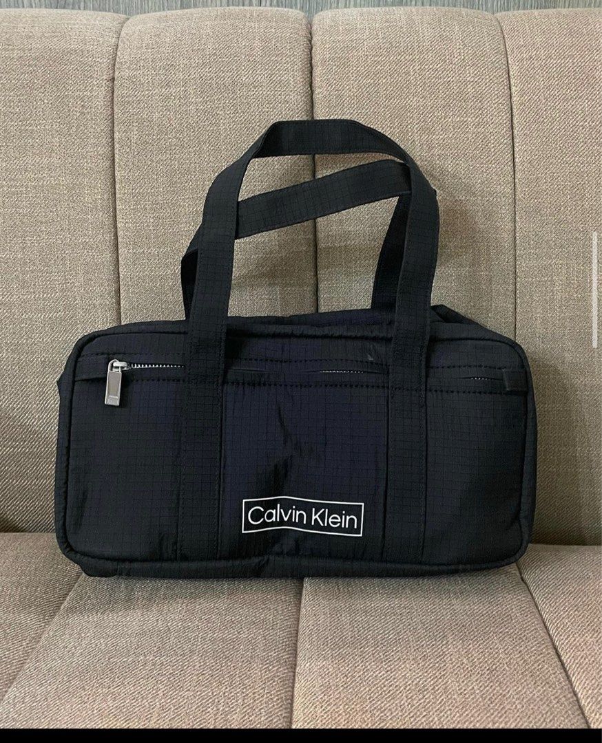 Calvin klein hotsell duffle luggage