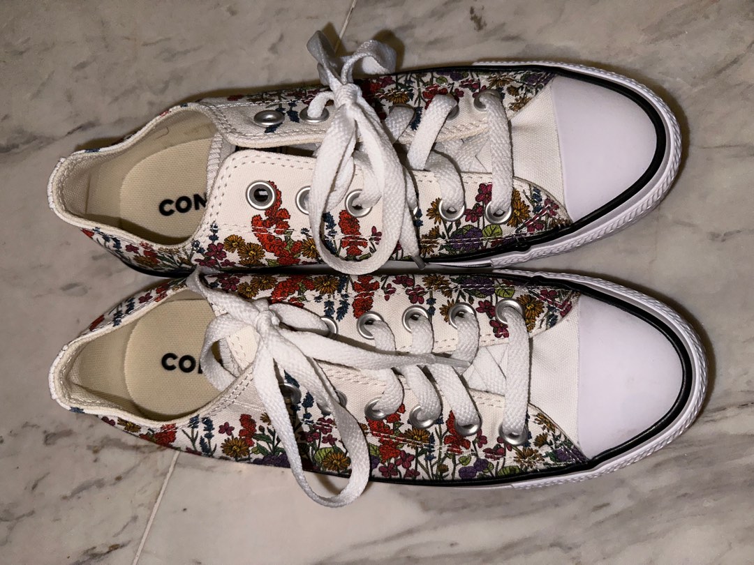 Converse all star EU37, Women's Fashion, Footwear, Sneakers on Carousell