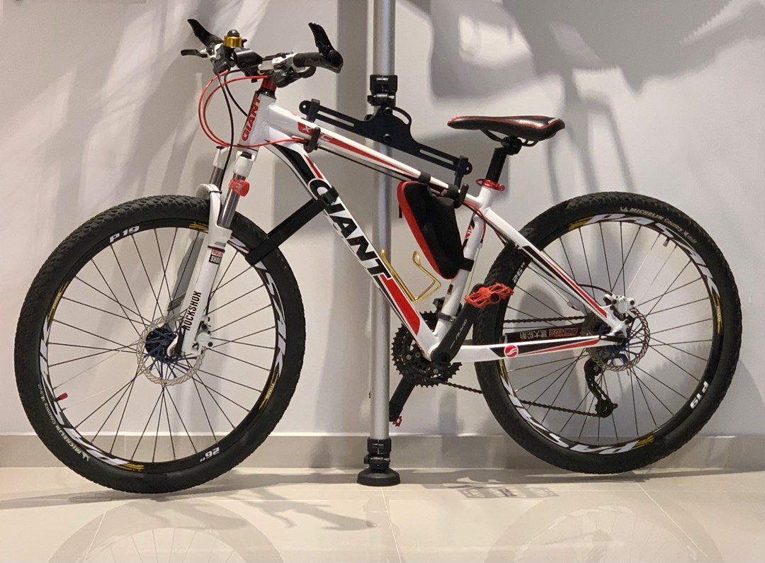 Giant xtc 2 hotsell 2012