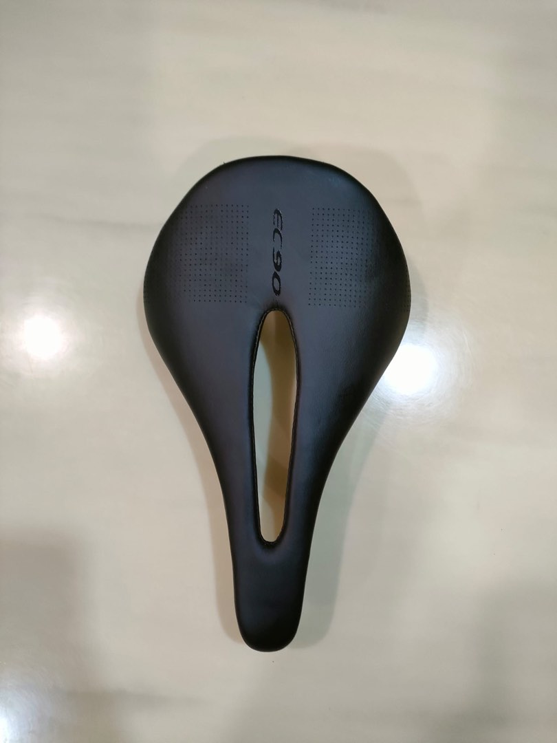 Ec90 carbon saddle, Sports Equipment, Bicycles & Parts, Bicycles on ...
