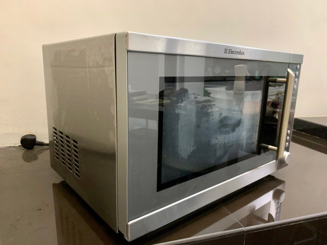 Electrolux MicroWave Oven with Grill EMS3067X, TV & Home Appliances