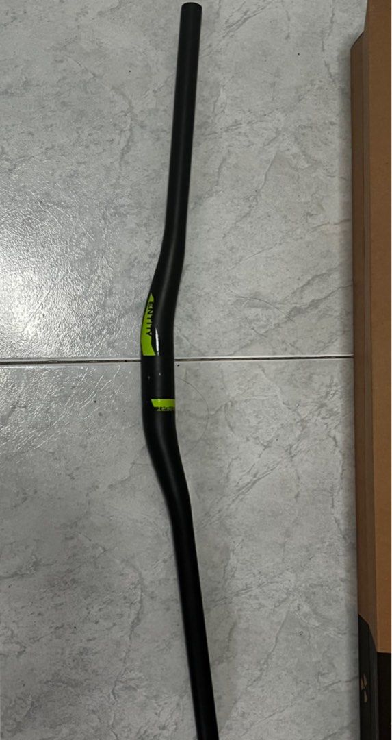 ENTITY HANDLEBAR, Sports Equipment, Bicycles & Parts, Parts