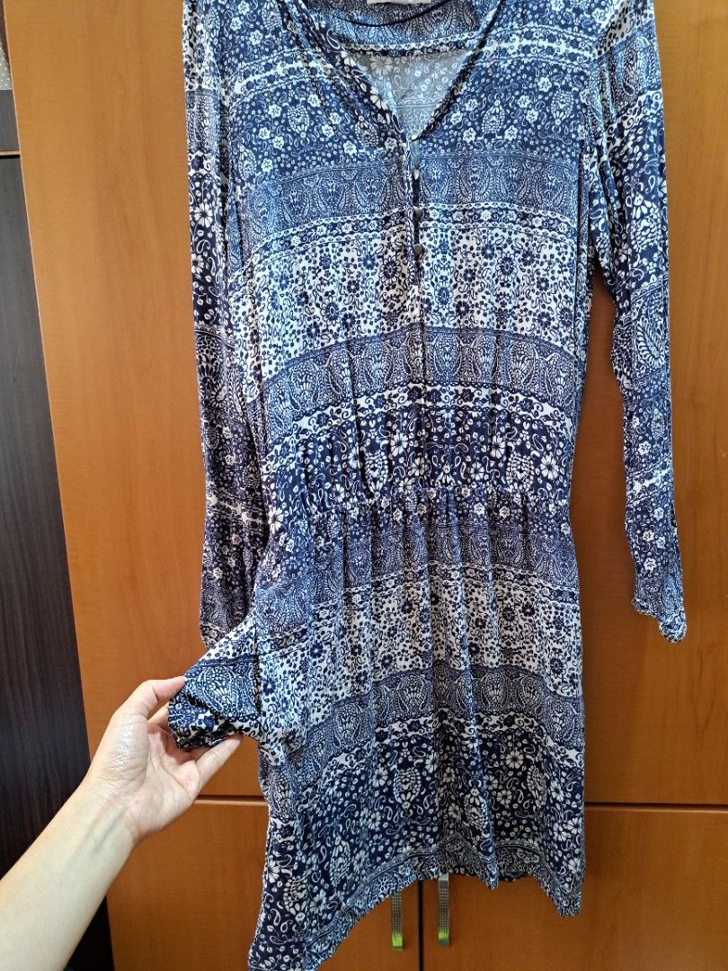 brown dress with cut out O Ring Side Slits Sweater L / Black Color:BLUE-WHITE light washed out%20detail%0D%0AFloral%20detail%0D%0AConcealed%20zipper%20at%20back%0D%0AGentle%20Dry%20Clean%20Only%0D%0ALength%3A%20Maxi%0D%0A%0D%0AMATERIAL%3A%0D%0A%0D%0A90%25%20Rayon%20%2B%209%25%20Nylon%20%2B%201%25%20Spandex%0D%0ATop%20quality%20rayon%3A%20anti Cocktail Dress Banana Republic