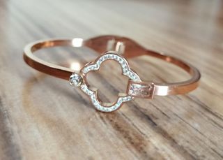 Gelang Tiffany