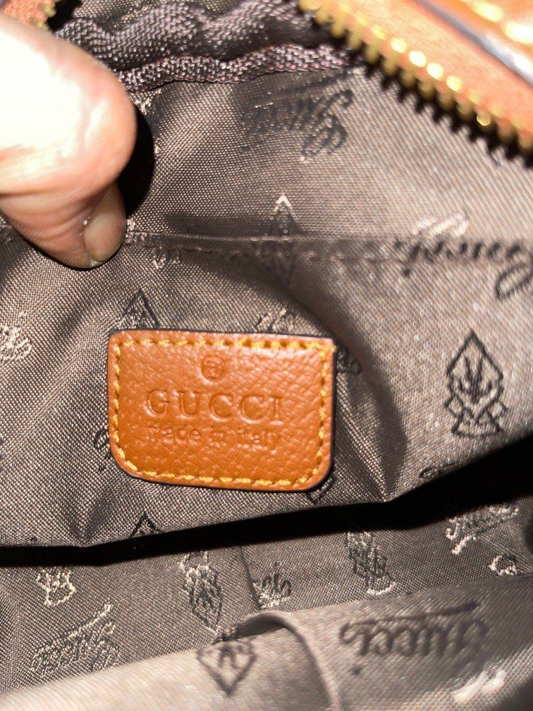 Gucci Mickey Mouse Sling bag - Tendera sa hongkong