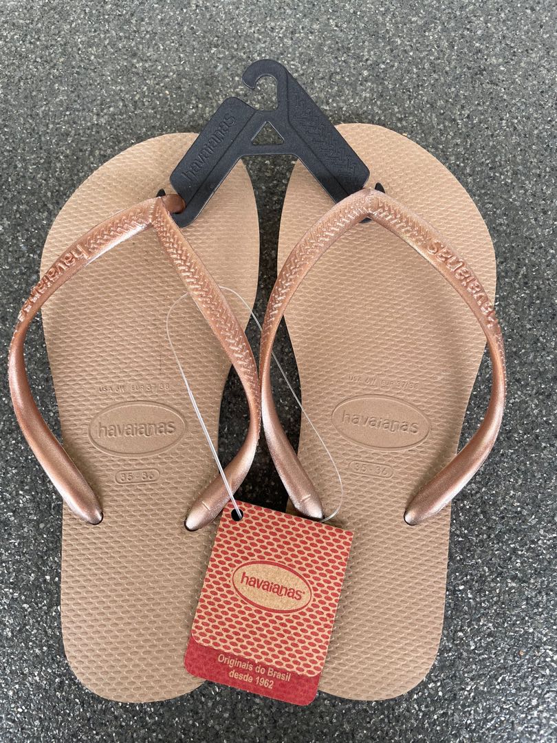Havaianas Slipper, Women's Fashion, Footwear, Flipflops and Slides on