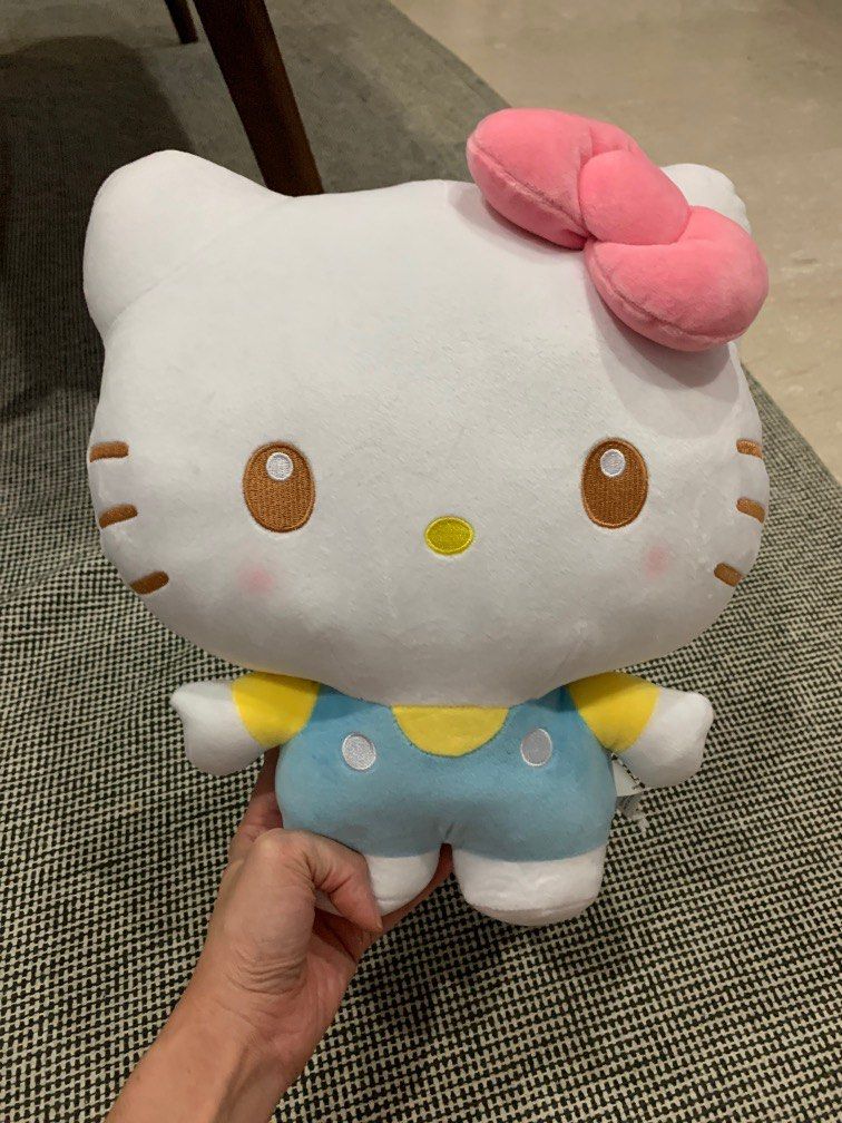 hello kitty stuffy
