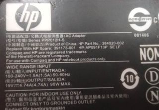 HP惠普原廠 電源適配器/交換式電源供應器(大顆90W)

產品型號，電壓，瓦特數等詳細規格請參考照片中供應商的詳細表示

大顆90W