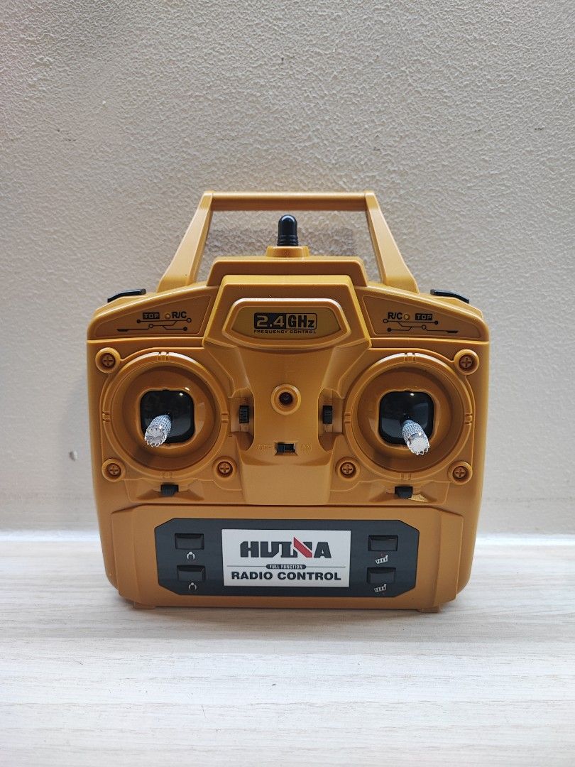 Huina 575 Remote Control Lorry Crane, Hobbies & Toys, Toys & Games on