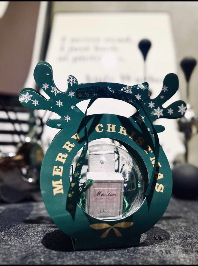 JO MALONE CANDLE AND DIOR PERFUME XMAS SET, Beauty & Personal Care