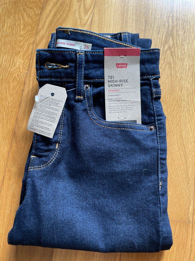 Levi's 721 high-rise Skinny jeans (brand new), Men's Fashion, Bottoms,  Jeans on Carousell
