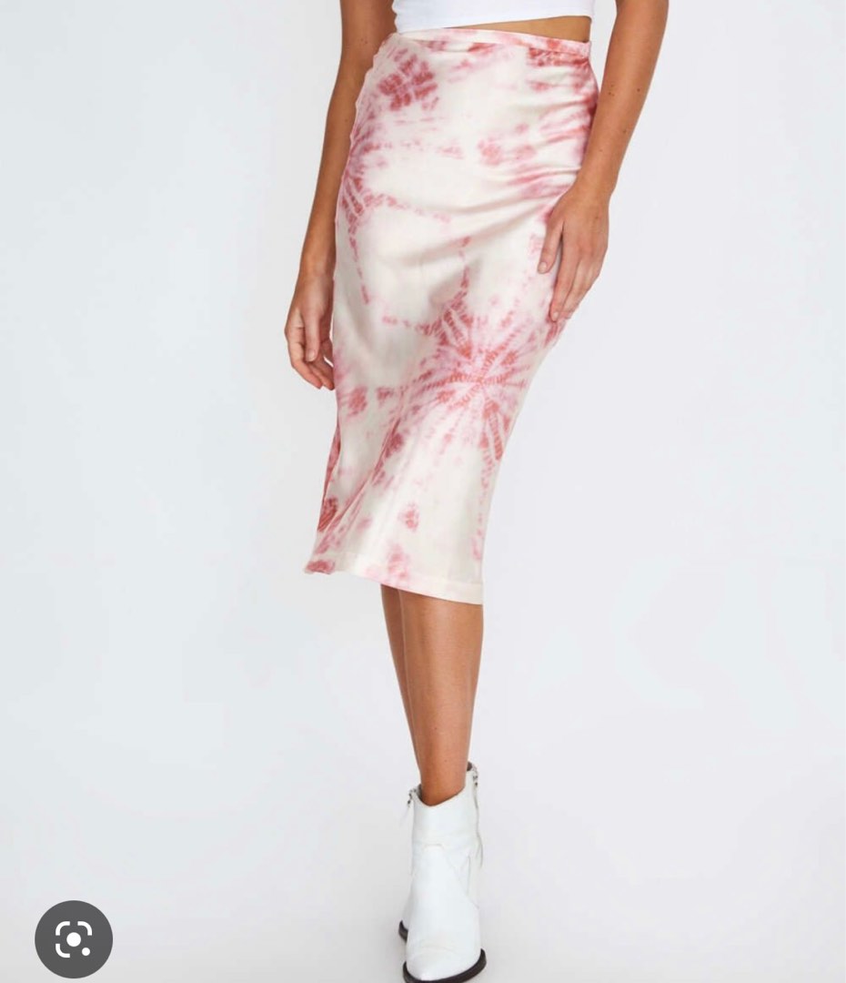 Lioness tie 2025 dye skirt
