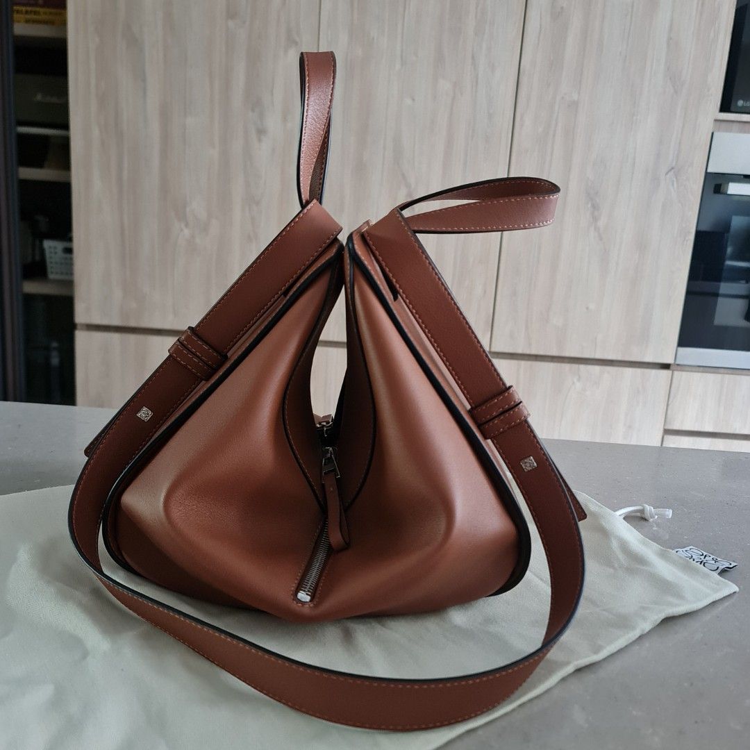 Small Hammock Bag Dark Taupe – Style Theory SG
