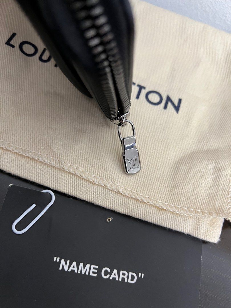 Louis Vuitton Portefeuille Hybrid Black Leather ref.712482 - Joli Closet