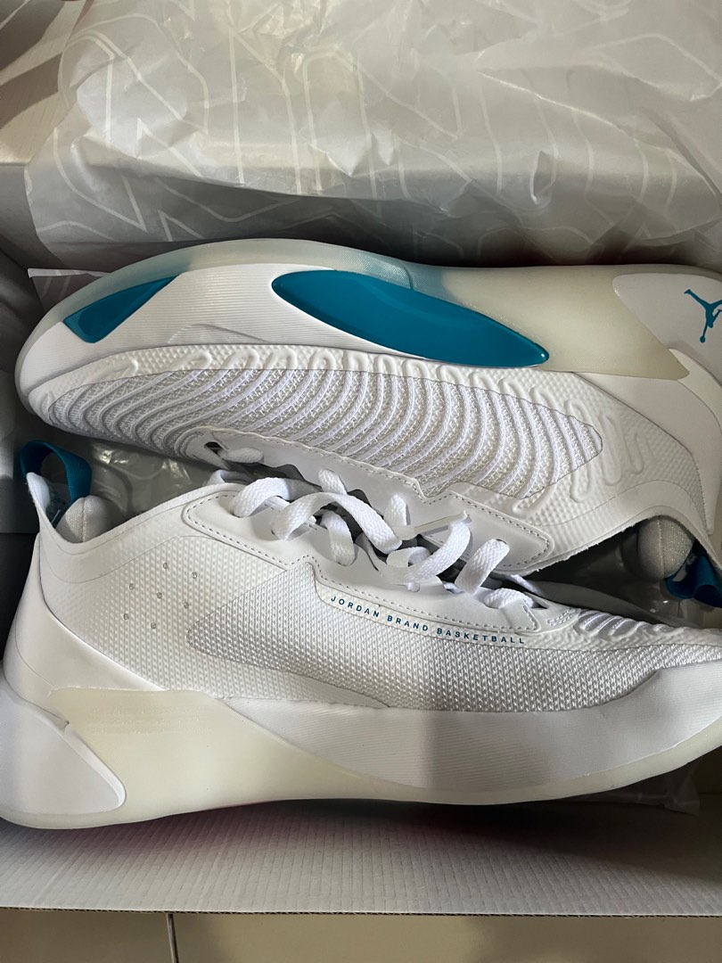 LUKA 1 Basketball Shoe, Men's Fashion, Footwear, Sneakers on Carousell