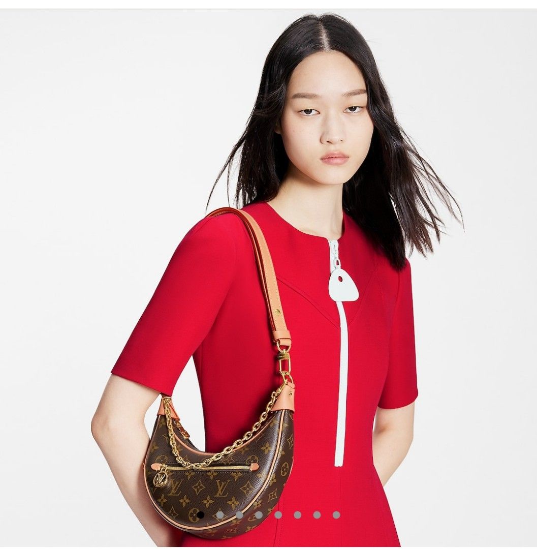 LV Loop Monogram (Category: Bags & Wallets) located in Singapore. Submitted by MatchaBunny (Listing ID 1199190861, Image 2). Description: Original price: $3450 Bought in 2022, latest model Highly sought after. Original receipt to show for authentication Used lightly, no scratches Cloth bag included.