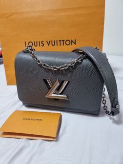 LV twist MM and Twisty, Women's Fashion, Bags & Wallets, Purses & Pouches  on Carousell
