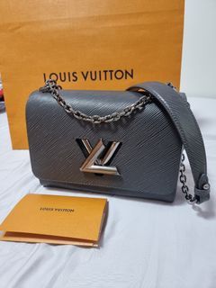 LNIB LV Twist MM Black EPI GHW(Cash S$3,150)