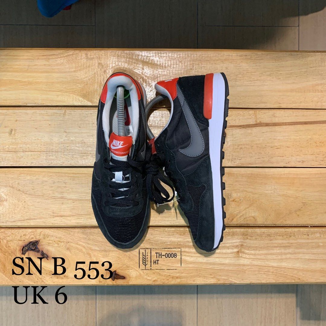 Nike best sale internationalist 219