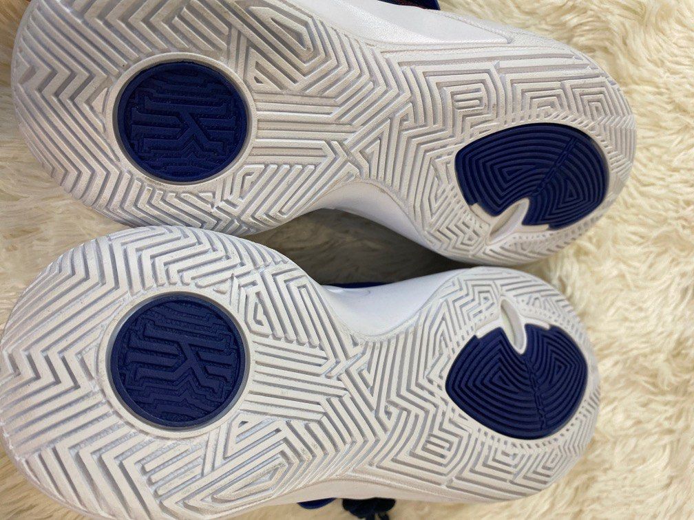 Kyrie 218 store