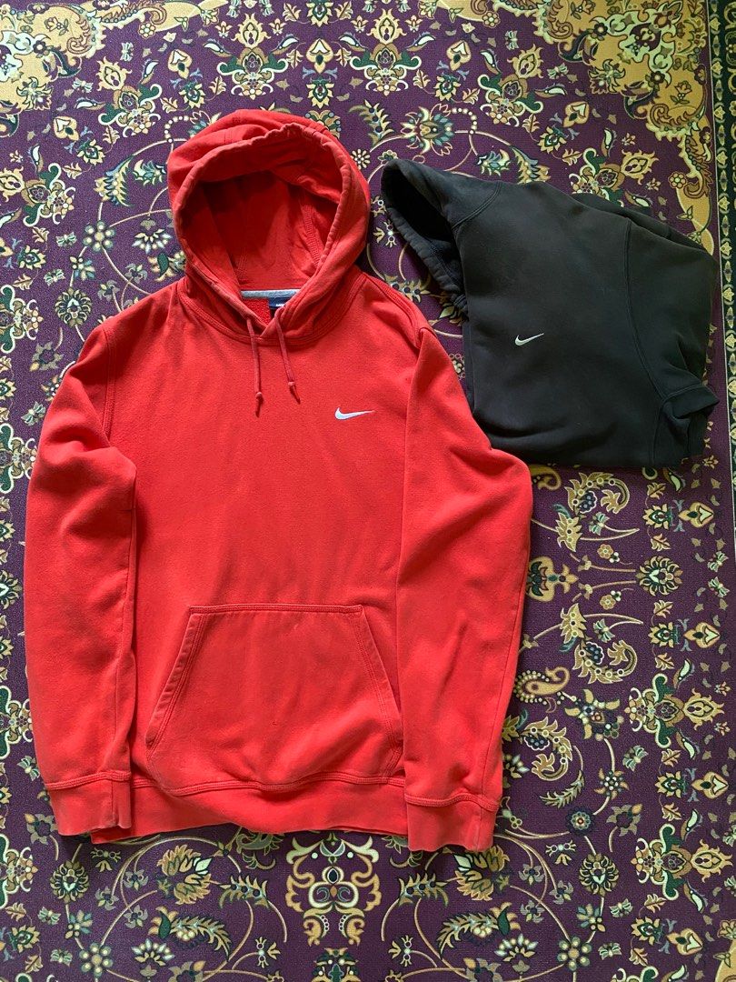 nike mini swoosh hoodie, Men's Fashion, Tops & Sets, Hoodies on Carousell