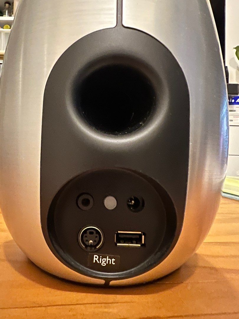 飛利浦- Fidelio SoundSphere AirPlay高級立體聲藍牙喇叭DS6800W