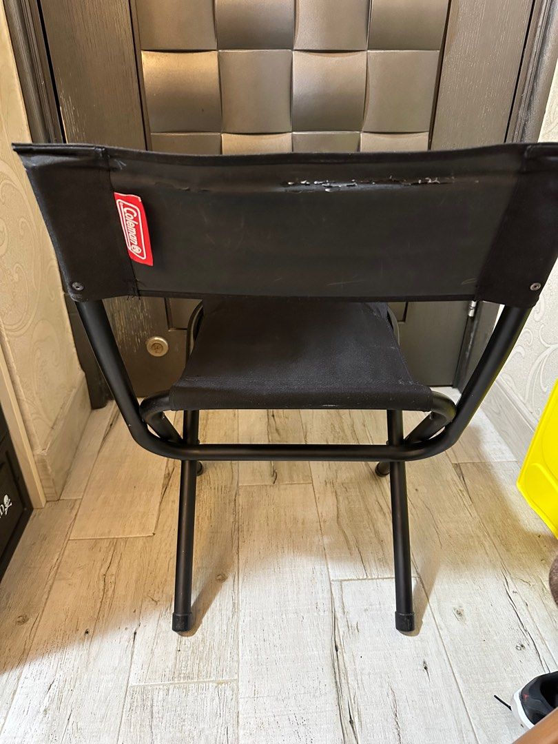 SUPREME coleman folding chair 櫈摺凳椅子, 名牌, 飾物及配件- Carousell