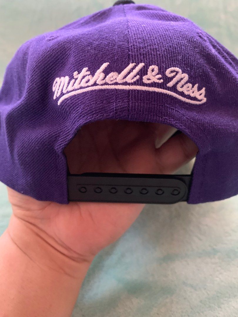 Toronto Raptors Cap (Mitchell & Ness) (Category: Caps & Hats) located in Makati City. Submitted by mike2829 (Listing ID 1199094135, Image 2). Description: Toronto Raptors Cap Kings Mitchell & Ness Location : Makati City Price negotiable.