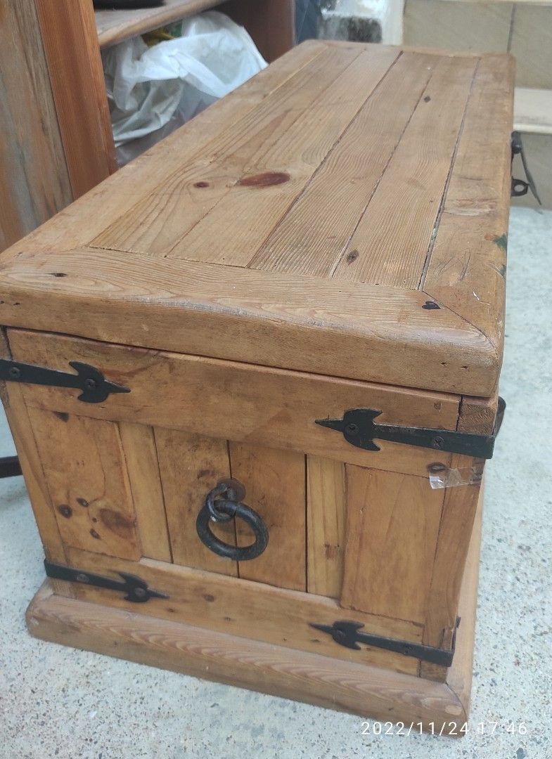 Treasure chest, Furniture & Home Living, Furniture, Shelves,