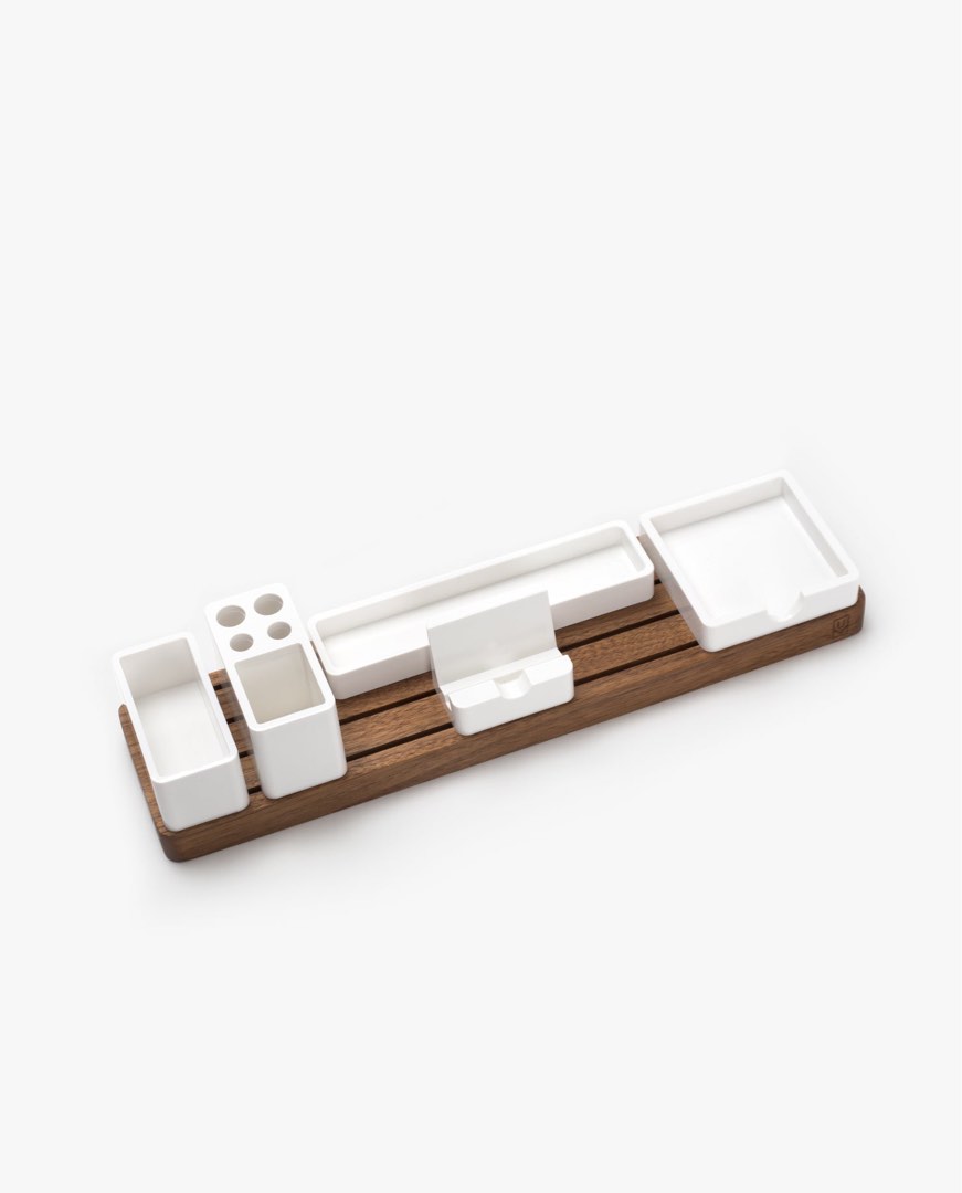 Ugmonk Gather Work Desk Office Organizer Walnut Wood, 傢俬＆家居, 其他, 家居改善及