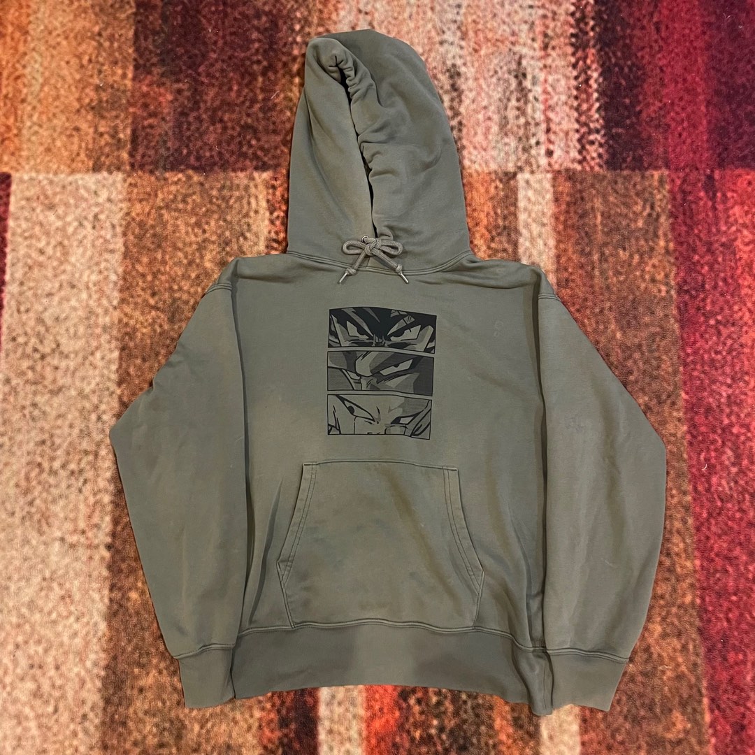 UNIQLO HOODIE DRAGON BALL