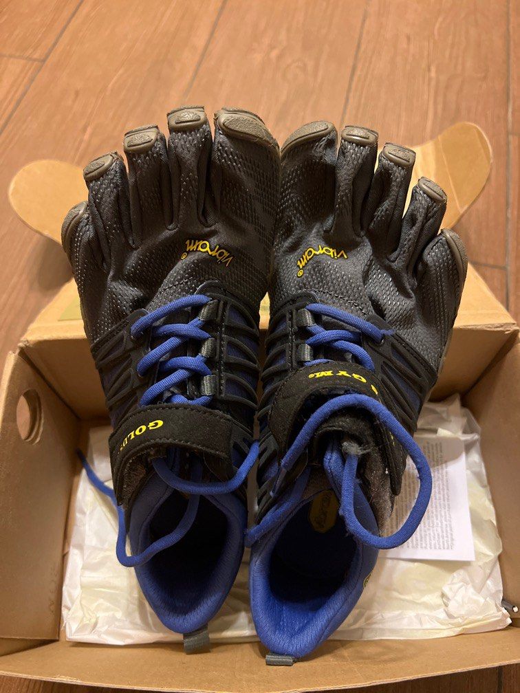 Vibram five fingers cheap gold's gym