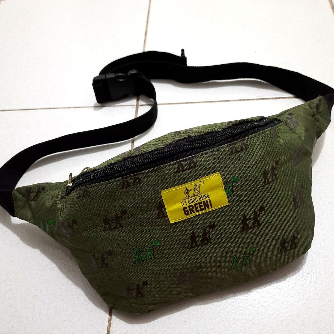 WAISTBAG SECOND BRANDED ORIGINAL Fesyen Pria Tas Dompet Lainnya di Carousell