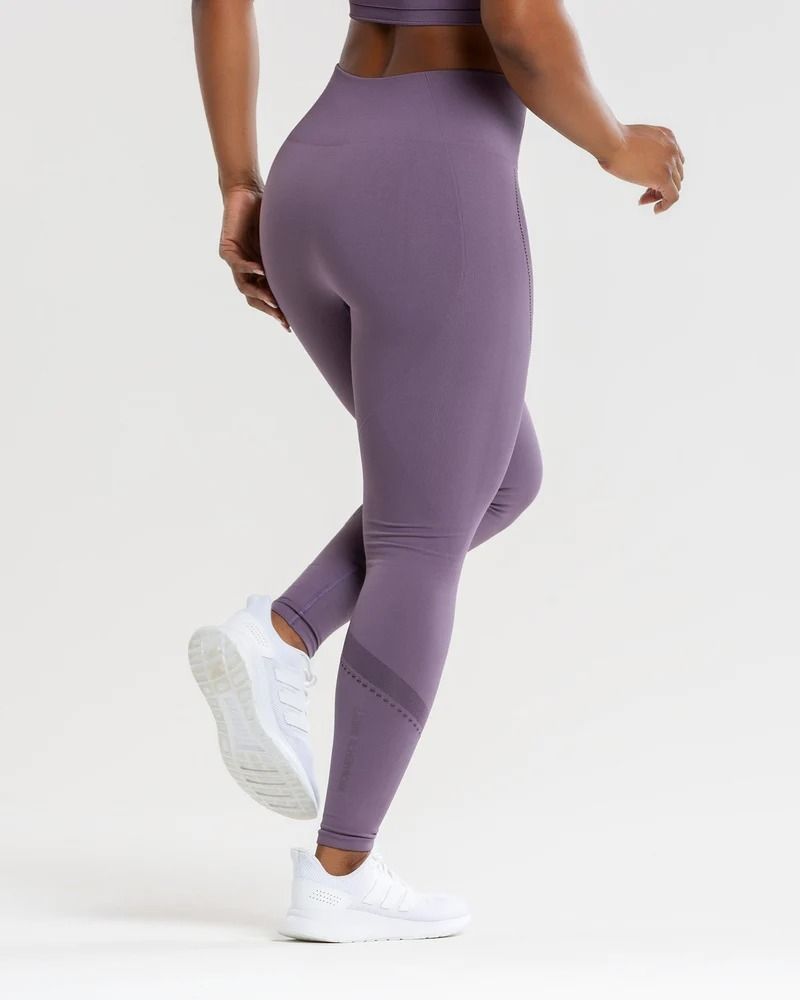 Women's Best Renew Seamless Leggings in Frosted Lilac - Size XS, Women's  Fashion, Activewear on Carousell