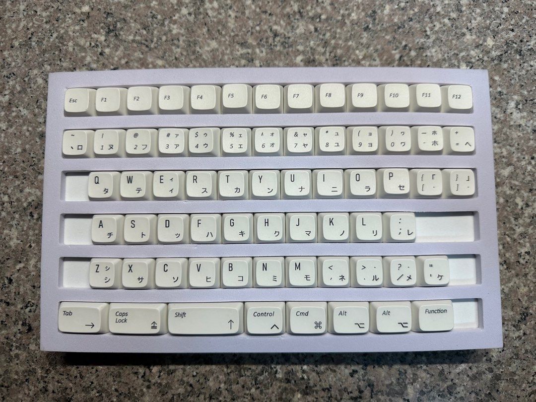 XDA Keycaps (Category: Computer Keyboard) located in Davao. Submitted by smfya (Listing ID 1199101282, Image 2). Description: White XDA Keycaps.