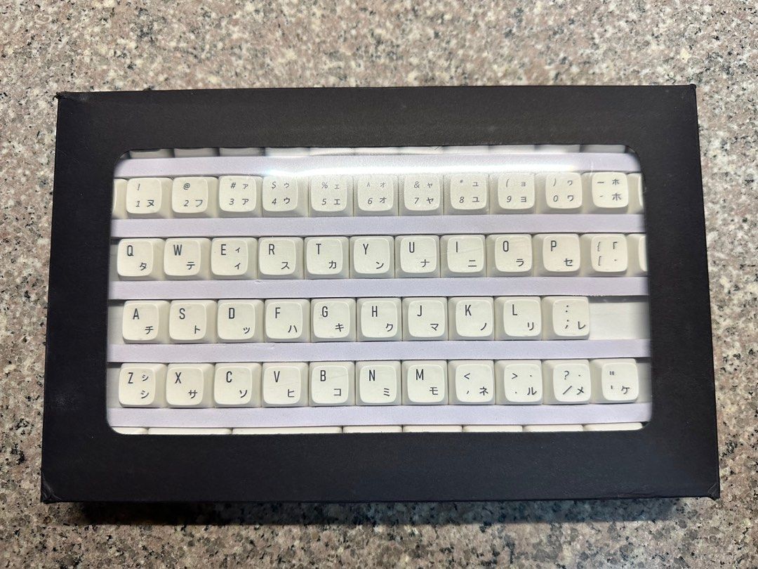 XDA Keycaps (Category: Computer Keyboard) located in Davao. Submitted by smfya (Listing ID 1199101282, Image 1). Description: White XDA Keycaps.