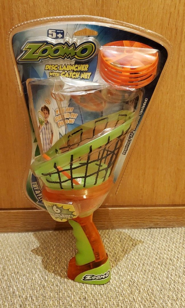 ZoomO Flying Disc Launcher With Catch Net, 興趣及遊戲, 玩具 & 遊戲類 Carousell