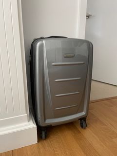 21” Samsonite carry on luggage